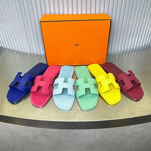 目を惹く逸品！エルメス コピー Sandales Oran オランサンダル era64817