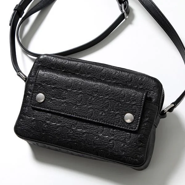 大人気！セリーヌ ショルダーバッグ 偽物 Mini Camera ミニ カメラ 119243GDW